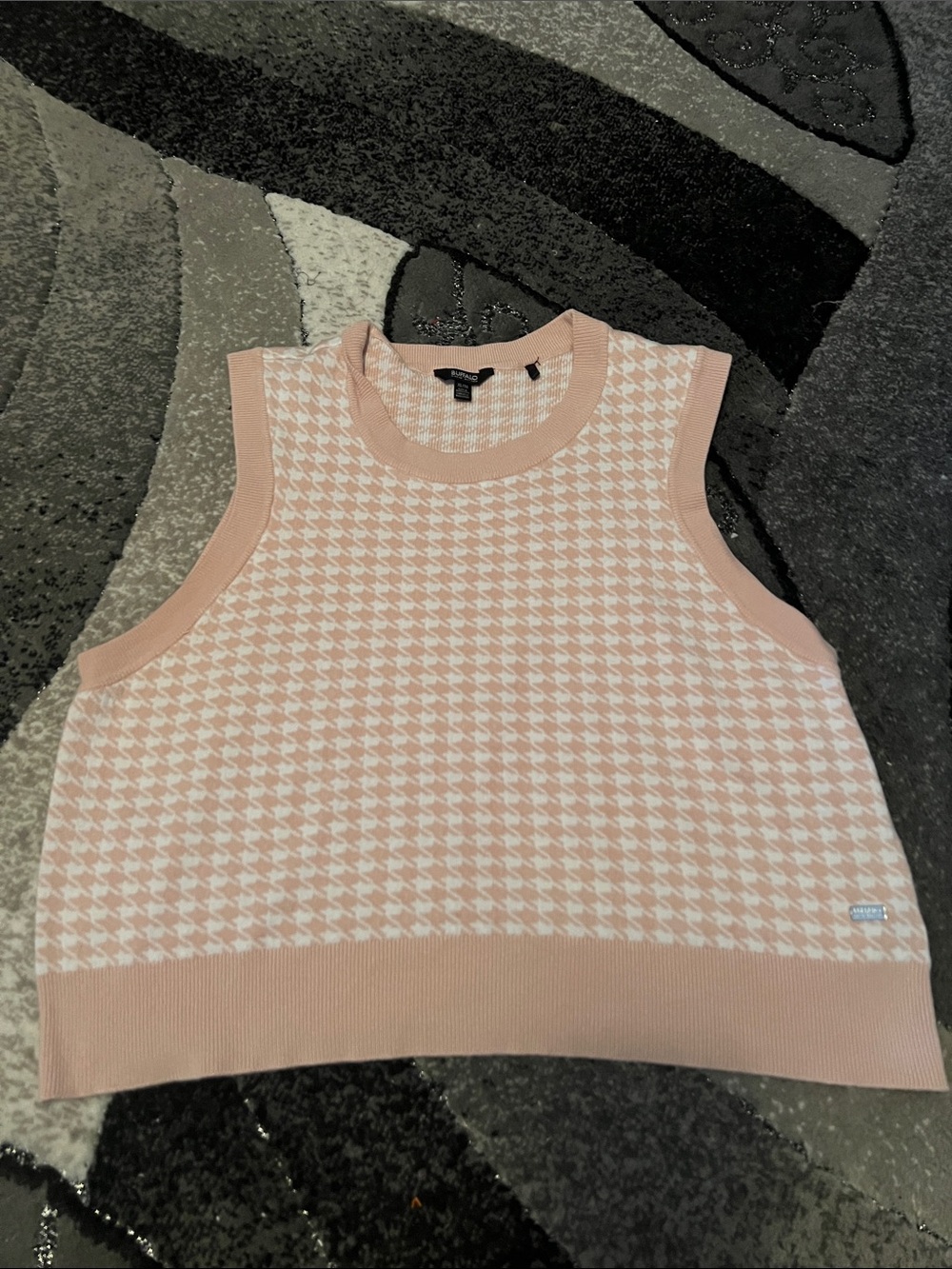 Buffalo David Bitton Pink and White Houndstooth Knit Tank Top